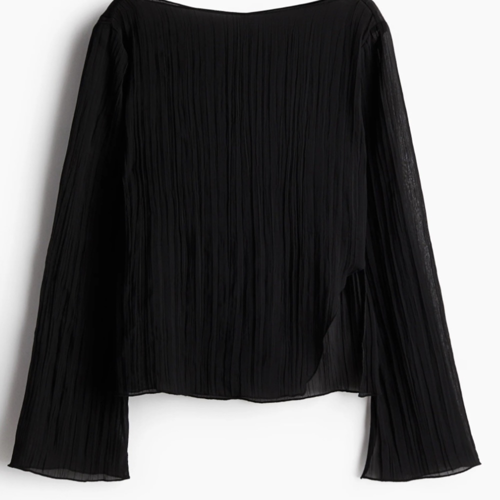 H&M CRINKLED TOP WITH OVERLOCKED TRIM